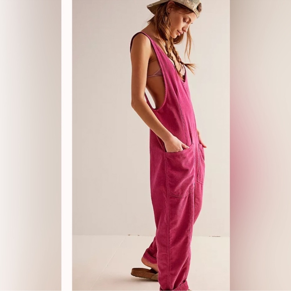 Free People
Women's Pink We The Free High Roller Cord Jumpsuit new without tag